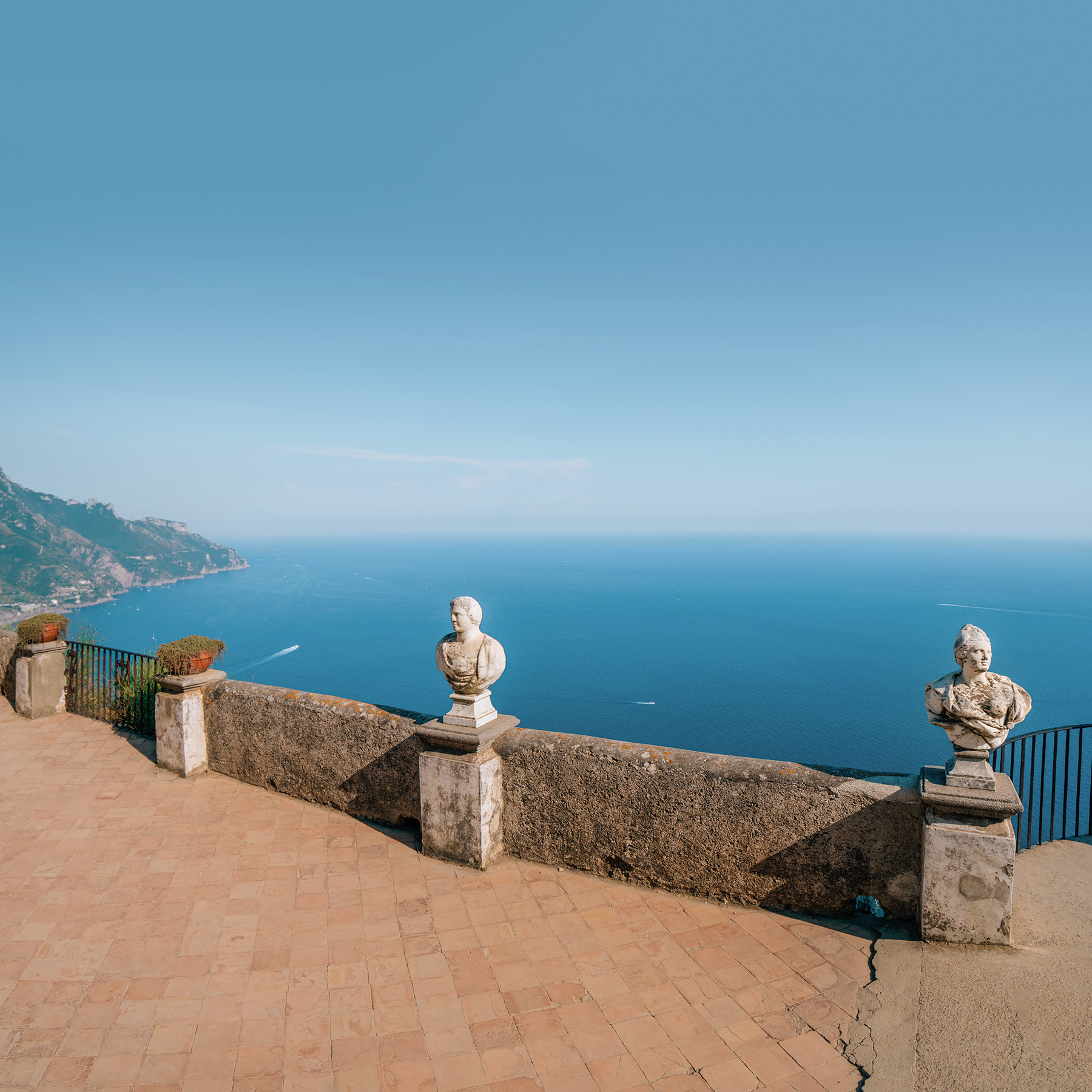 Terrazza dell’Infinito Villa Cimbrone Amalfi Italien Blonde Bavaria Blog
